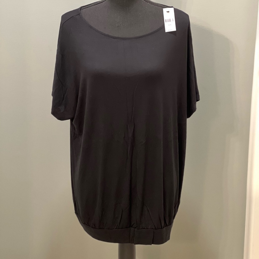 Lane Bryant Black T-Shirt Size 14/16, *NWT*
